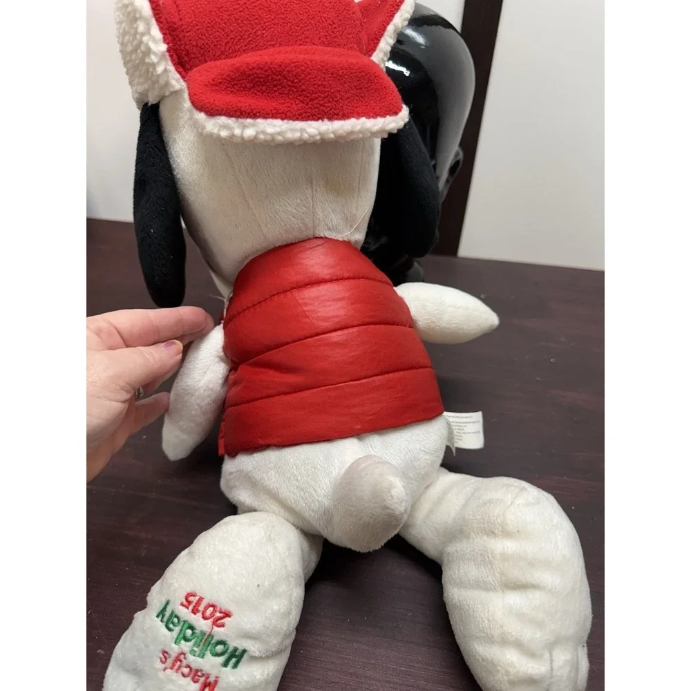 Snoopy Peanuts Macy's 18